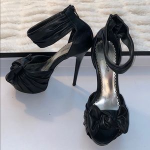 Bebe black bow tie heels size 8